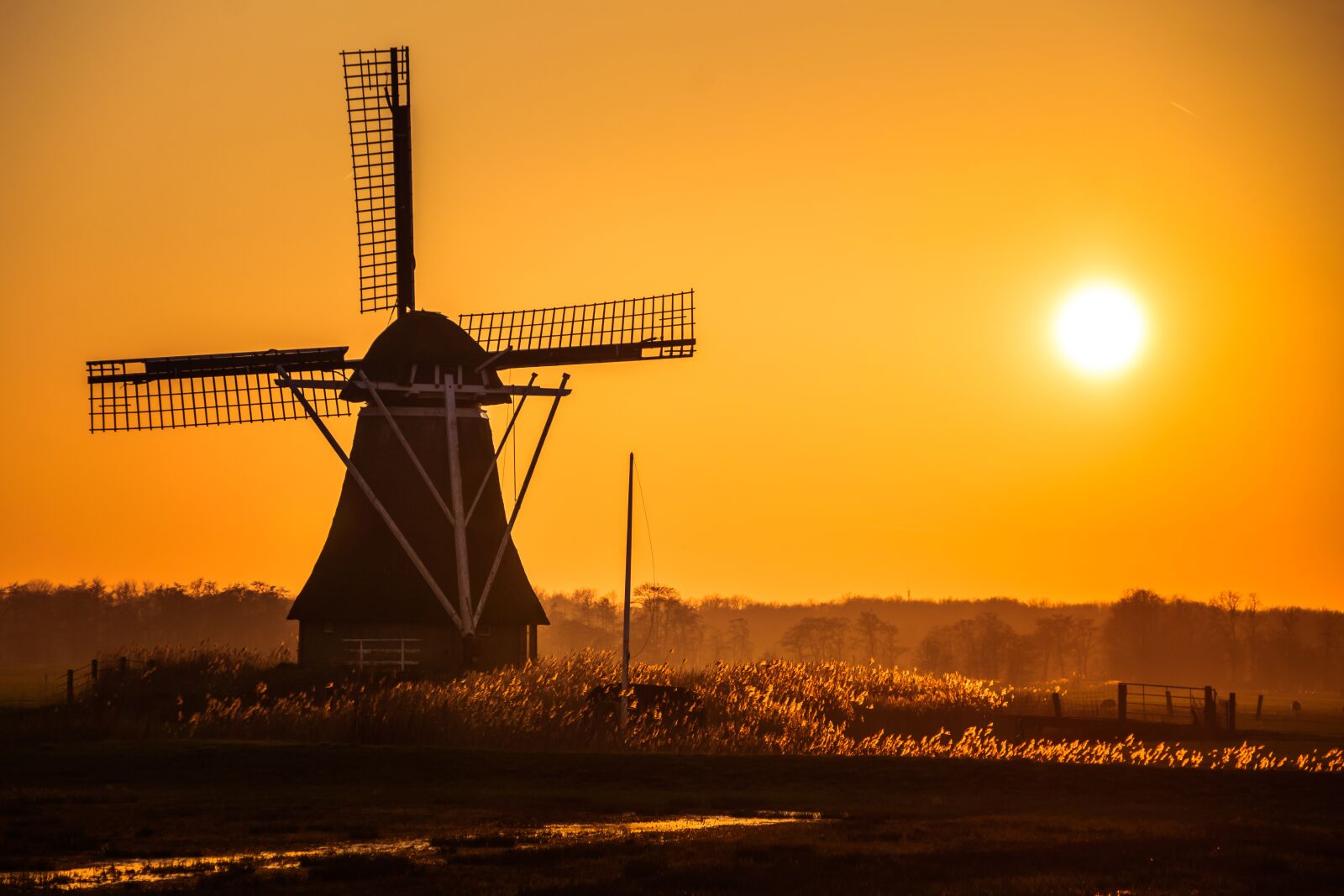 Tamron 18-200mm F3.5-6.3 Di II VC sample photo. Mill, sunset, sun photography