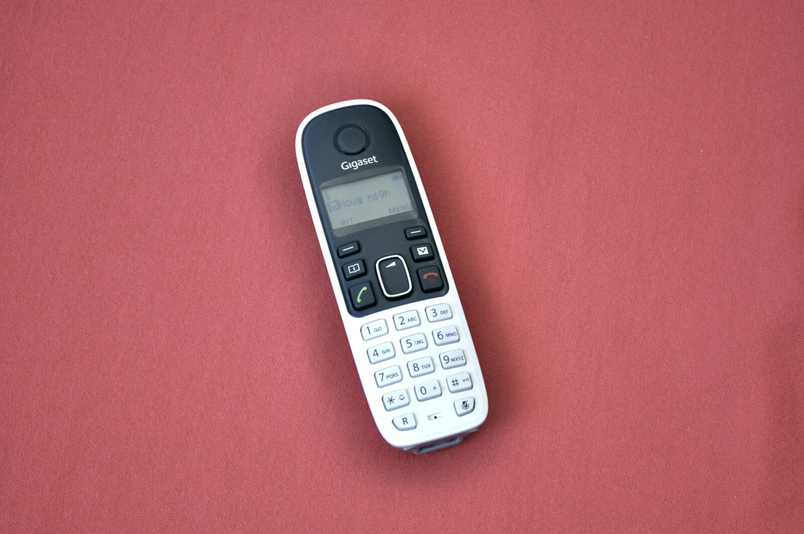 Nikon D5000 sample photo. Home phone, telephone, wireless photography