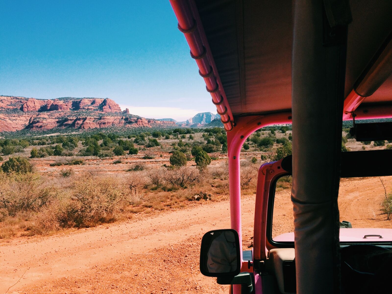 iPhone 5s back camera 4.15mm f/2.2 sample photo. Blue, sky, canyon, jeep photography