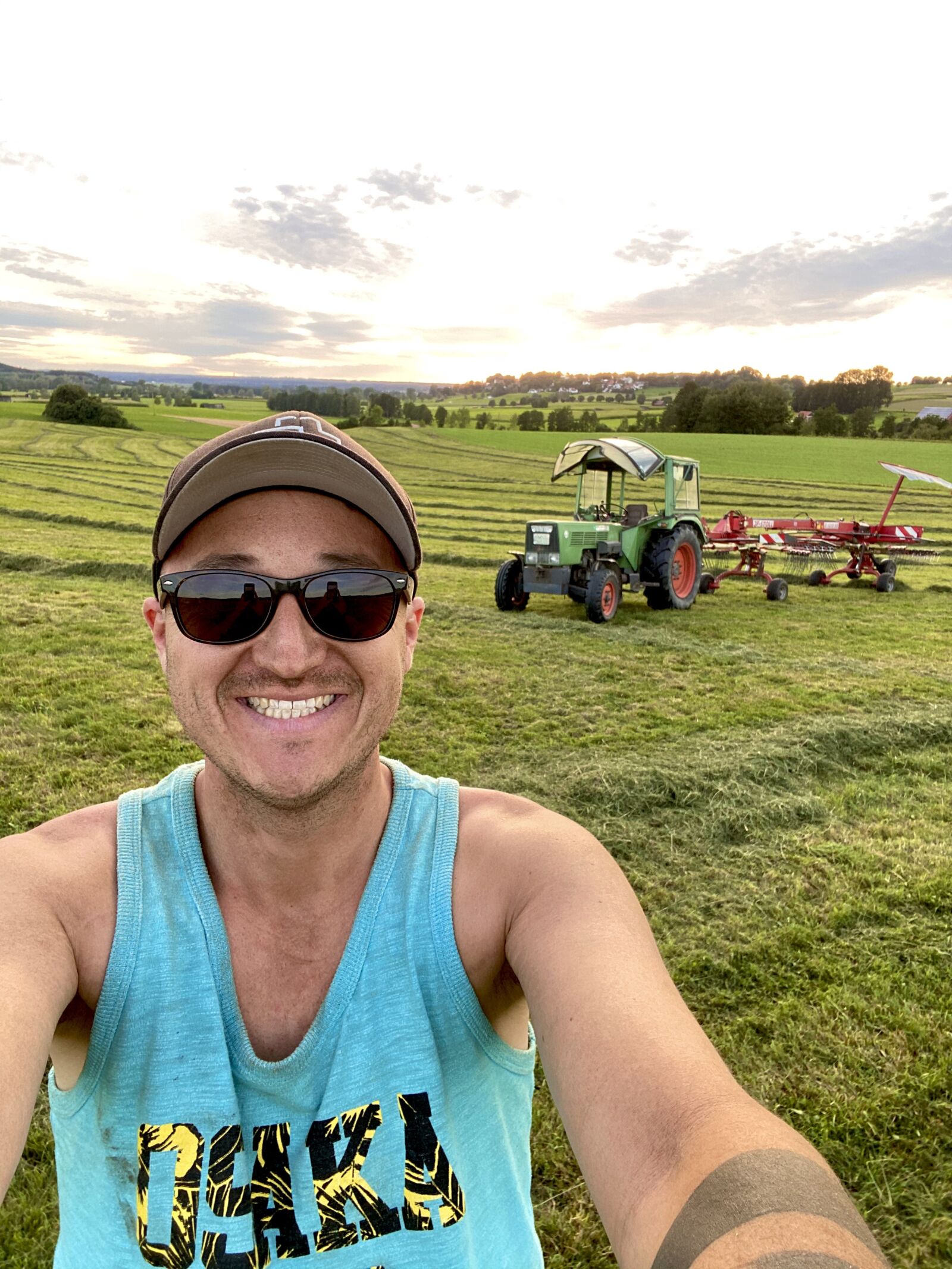iPhone 11 front camera 2.71mm f/2.2 sample photo. Bauer, agriculture, hobby photography