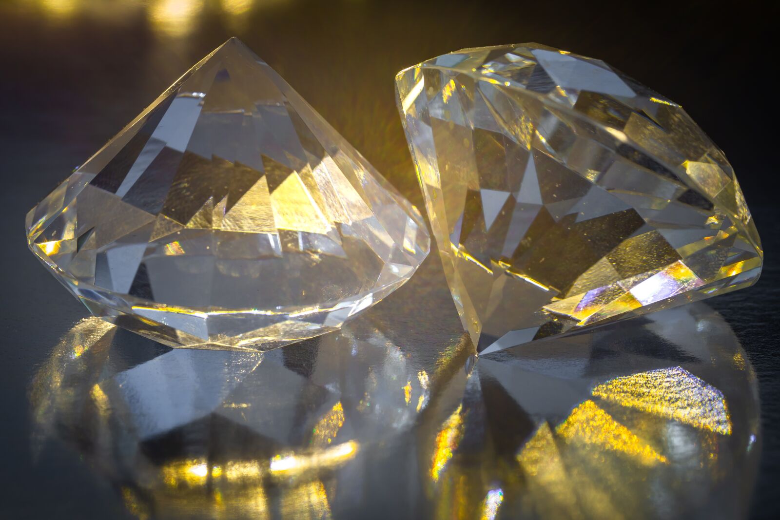 Canon EOS 6D sample photo. Brilliant, glass, sparkle photography