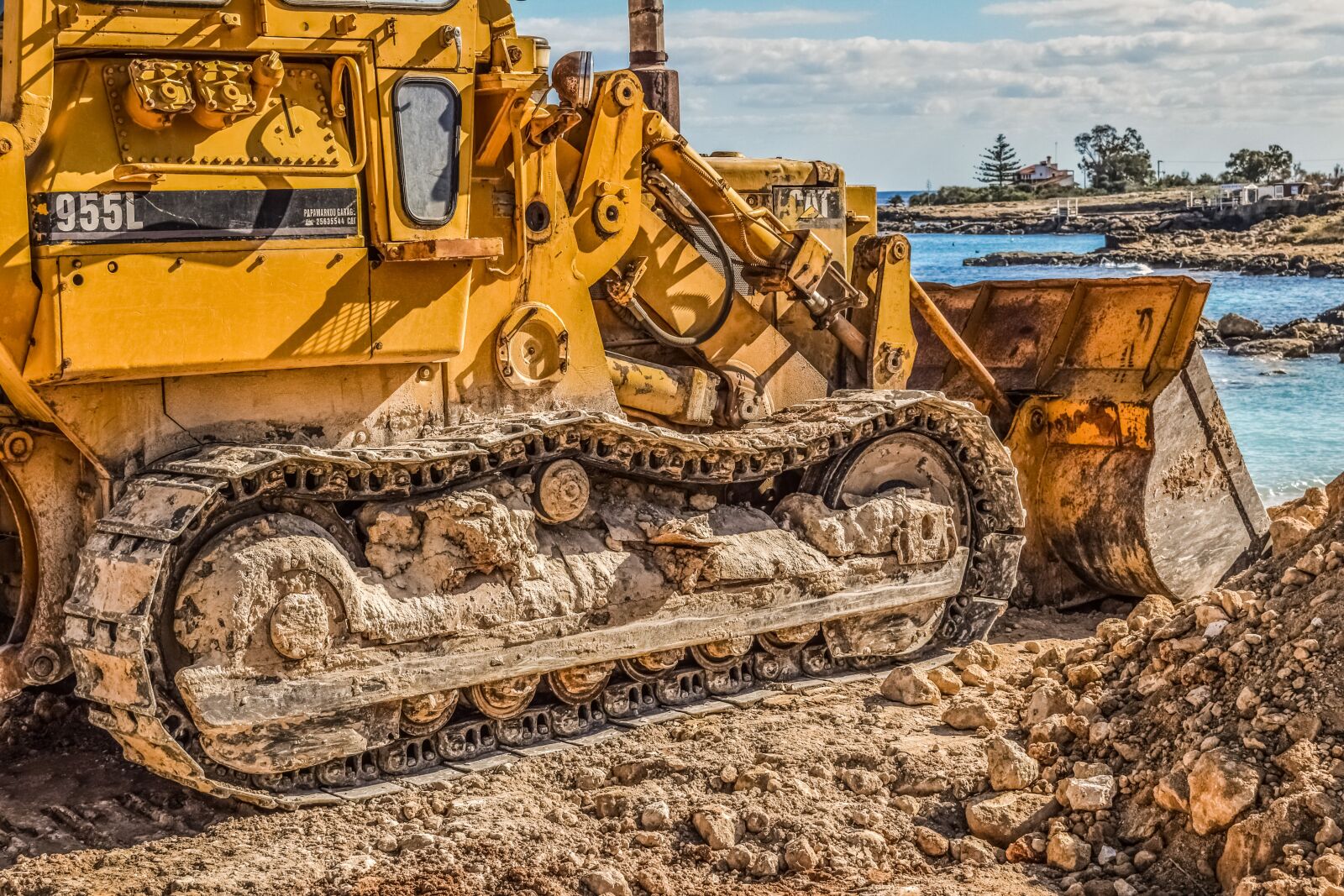 Nikon D3300 sample photo. Caterpillar, heavy machine, vehicle photography