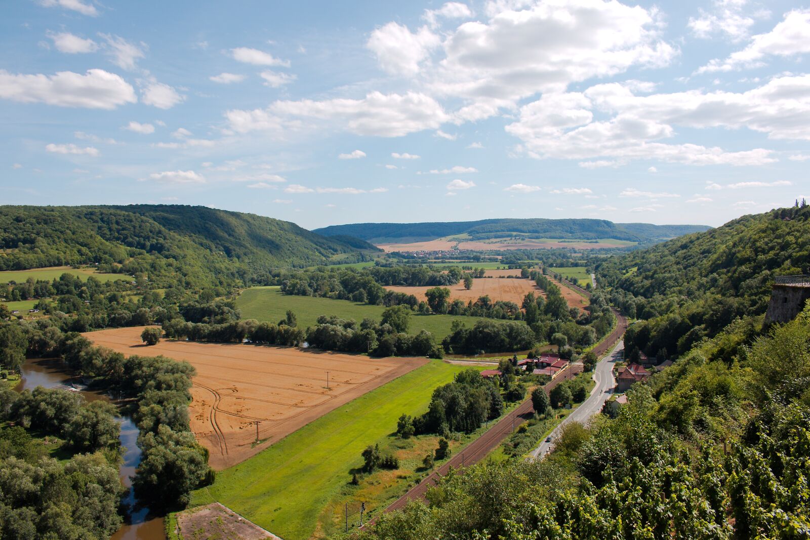 Canon EOS 70D sample photo. Nature, panorama, hill photography