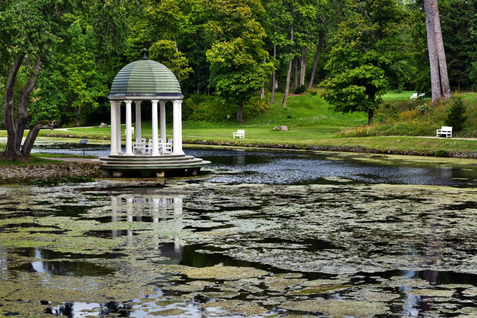Panasonic Lumix DMC-FZ1000 sample photo. Park, lake, garden photography