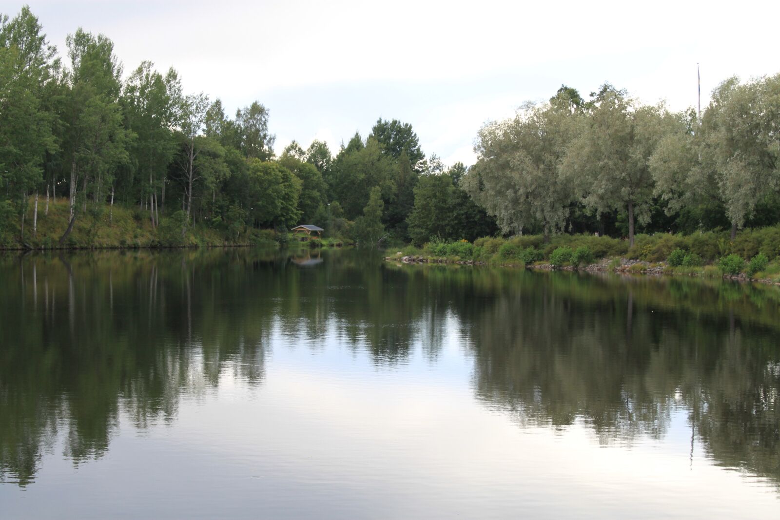 Canon EOS 500D (EOS Rebel T1i / EOS Kiss X3) sample photo. Smedjebacken, the valleys, river photography