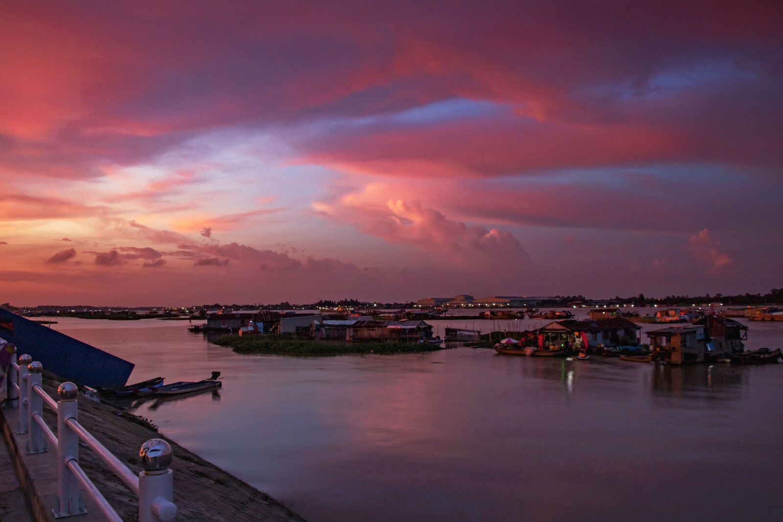 Canon EOS 7D Mark II sample photo. Sunset, river, evening photography