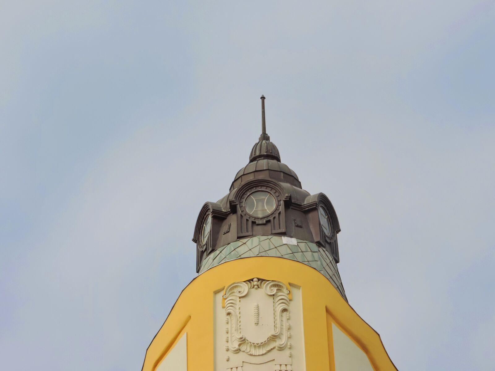 Nikon Coolpix P520 sample photo. Handmade, tower, landmark, shelter photography