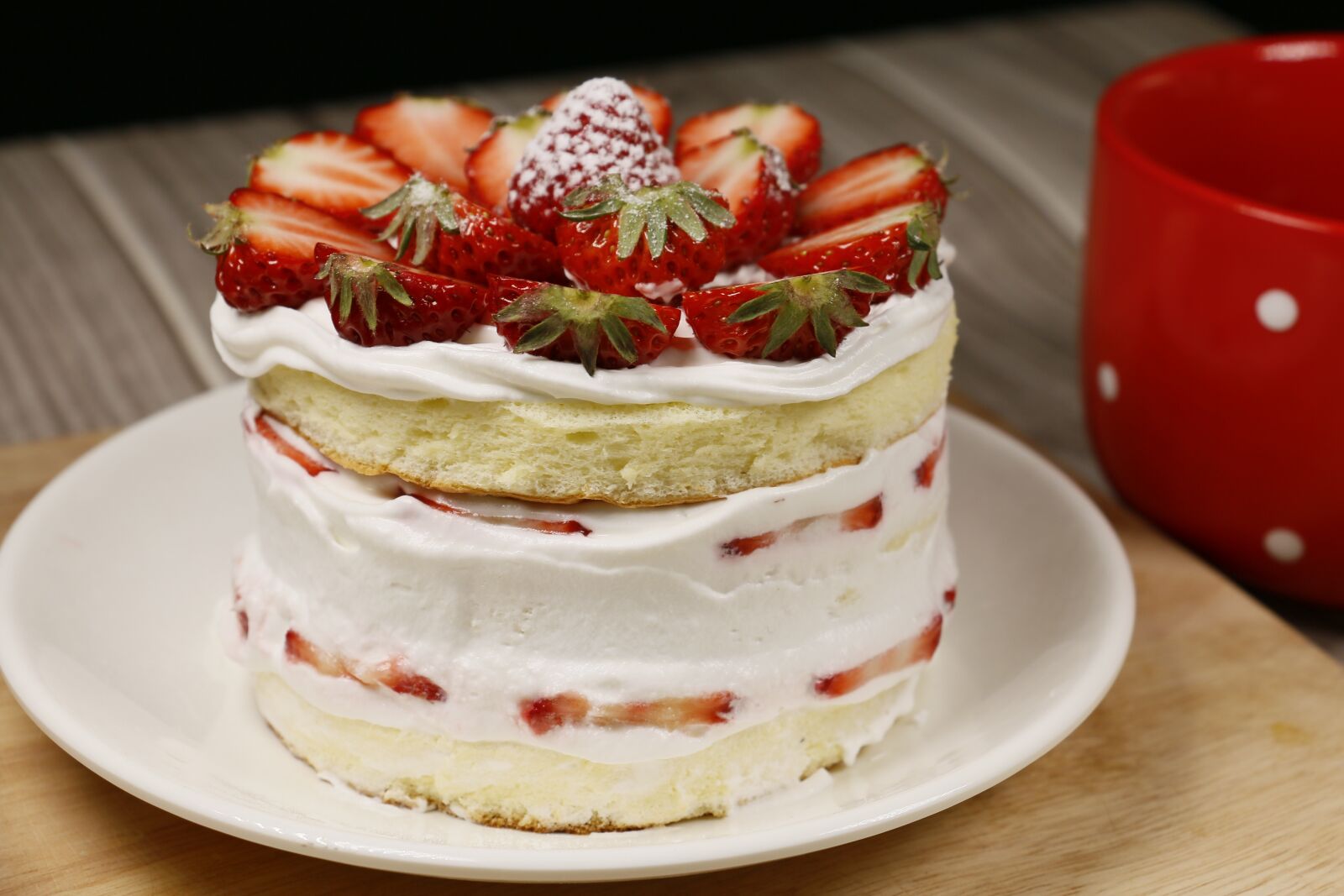 Canon EOS 70D sample photo. Small cake, baking, delicious photography
