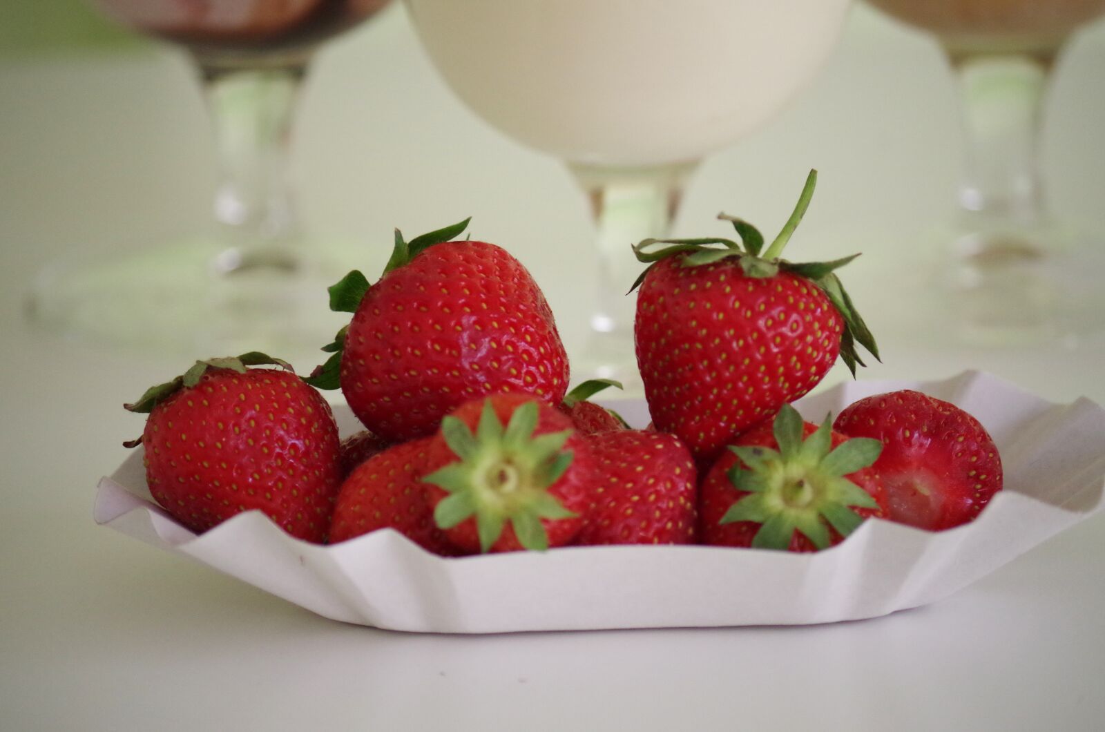Pentax K-500 sample photo. Strawberries, fruit, healthy photography