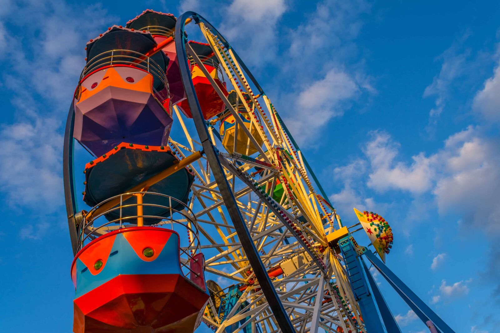 Nikon D7100 sample photo. Blue sky, exhilaration, carnival photography