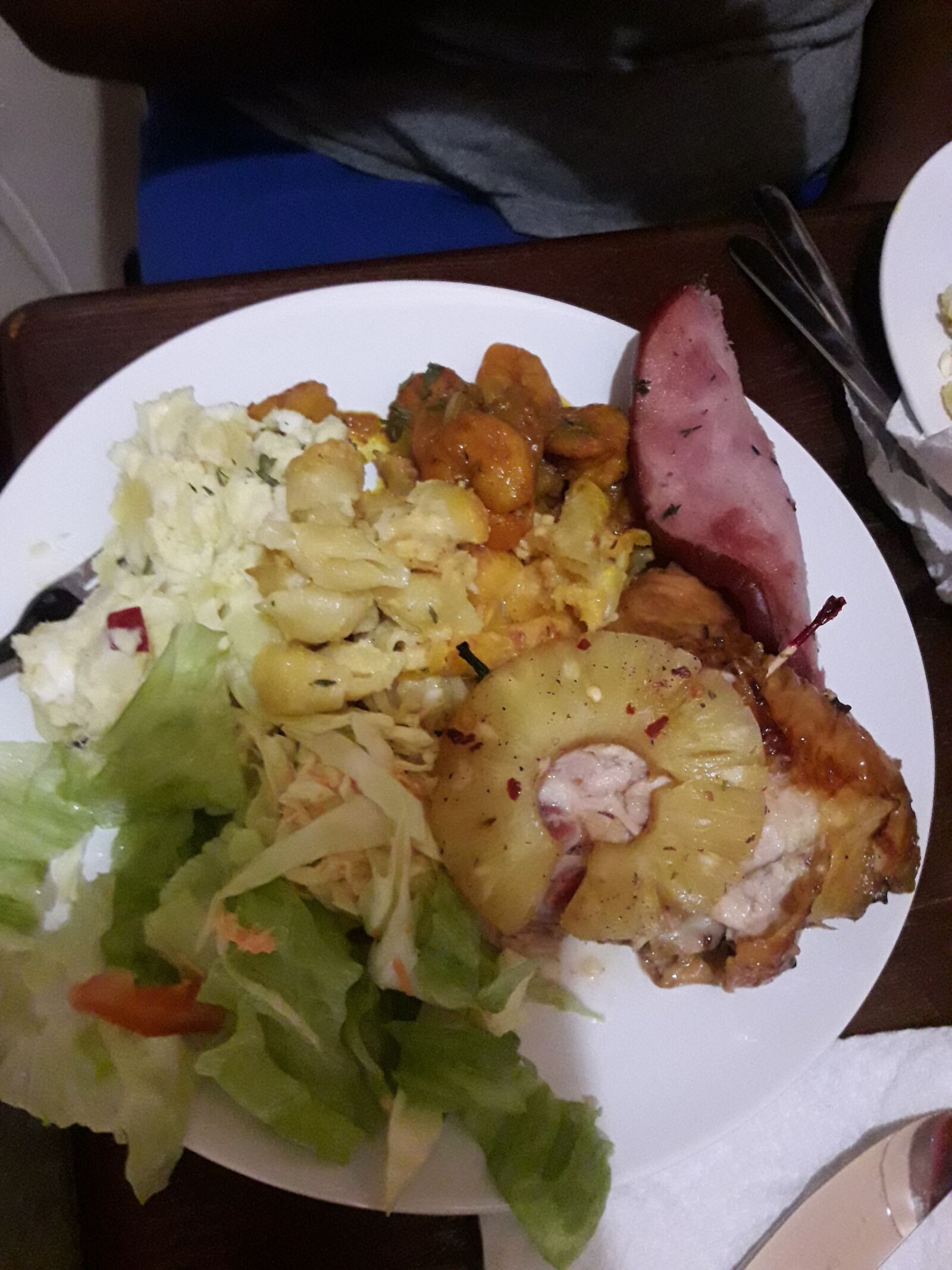 Samsung Galaxy J7 Neo sample photo. Tasty, dinner, salad photography