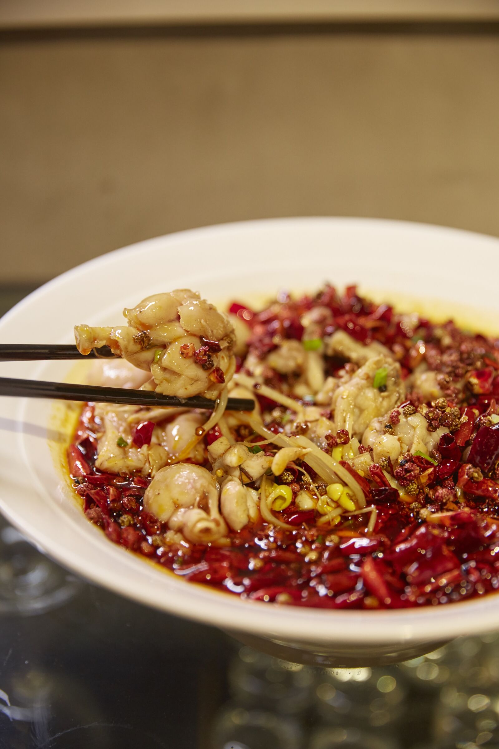 Canon EF 24-70mm F2.8L II USM sample photo. Chinese, boiled bullfrog, spicy photography