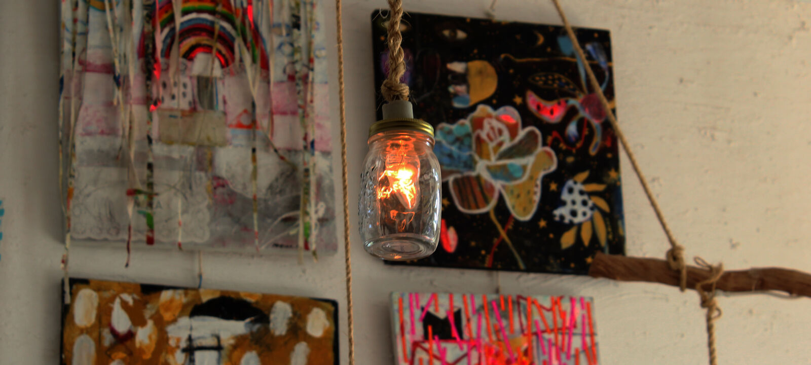 Canon EOS 1200D (EOS Rebel T5 / EOS Kiss X70 / EOS Hi) sample photo. Artwork, bulb, chic, hanging photography
