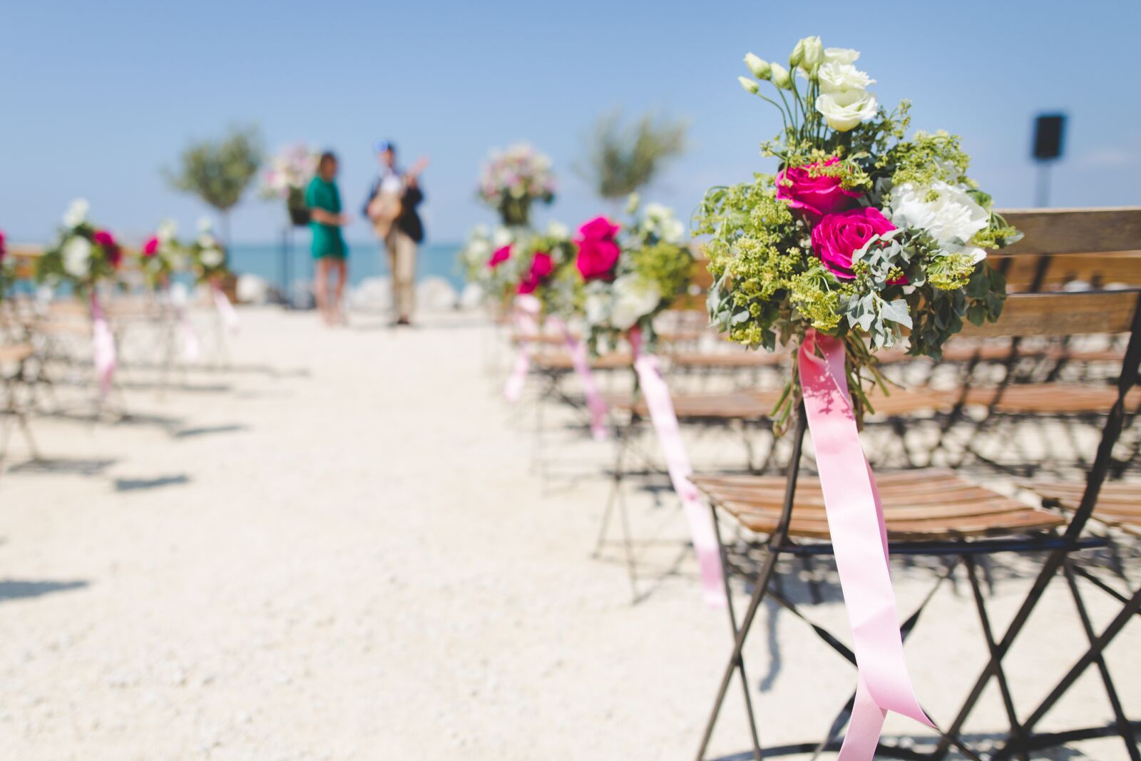 Canon EOS 5D Mark III sample photo. Aisle, beach, bloom photography