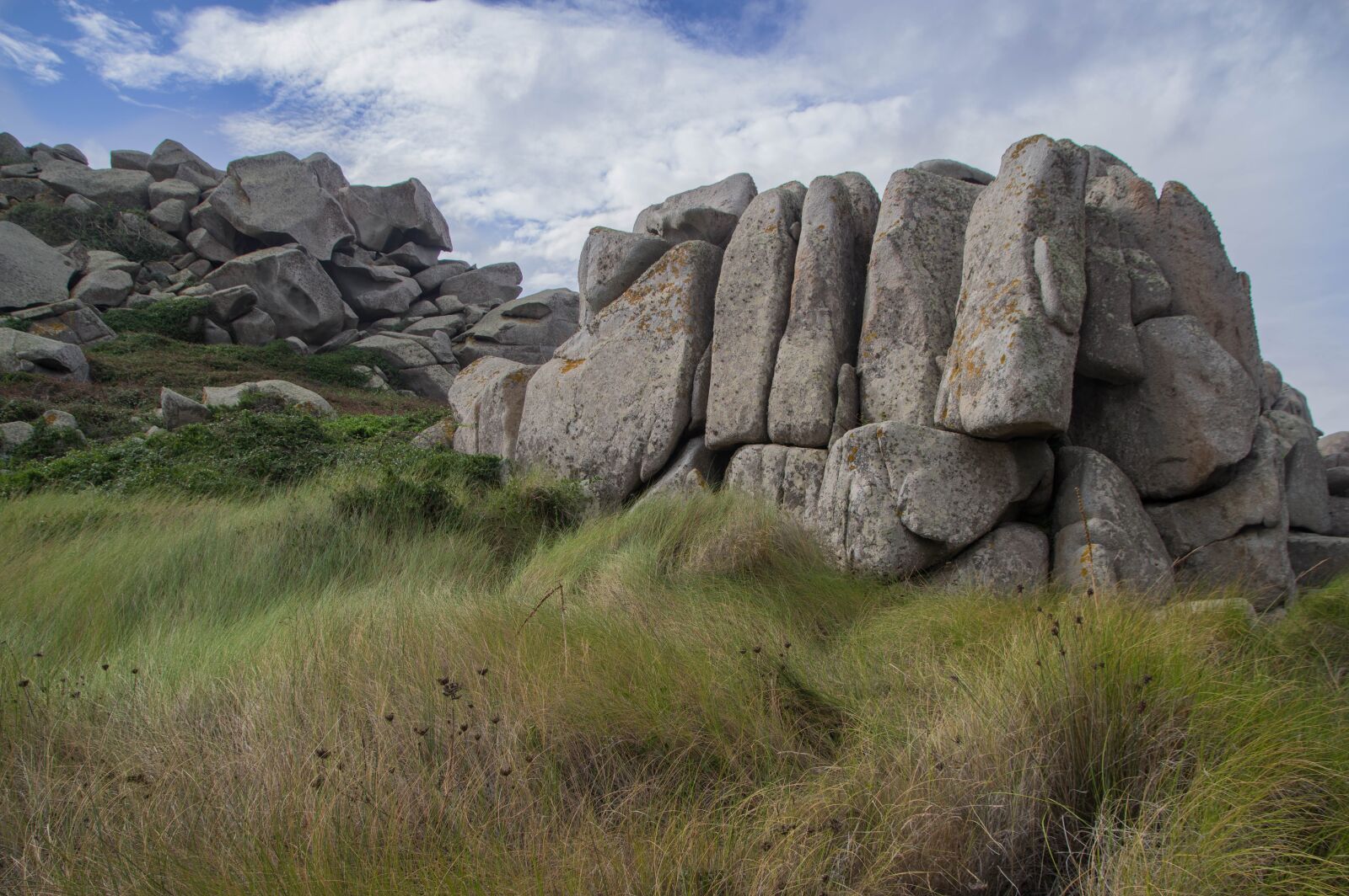 Pentax KP sample photo. Corsican, lavezzi isles, rocks photography