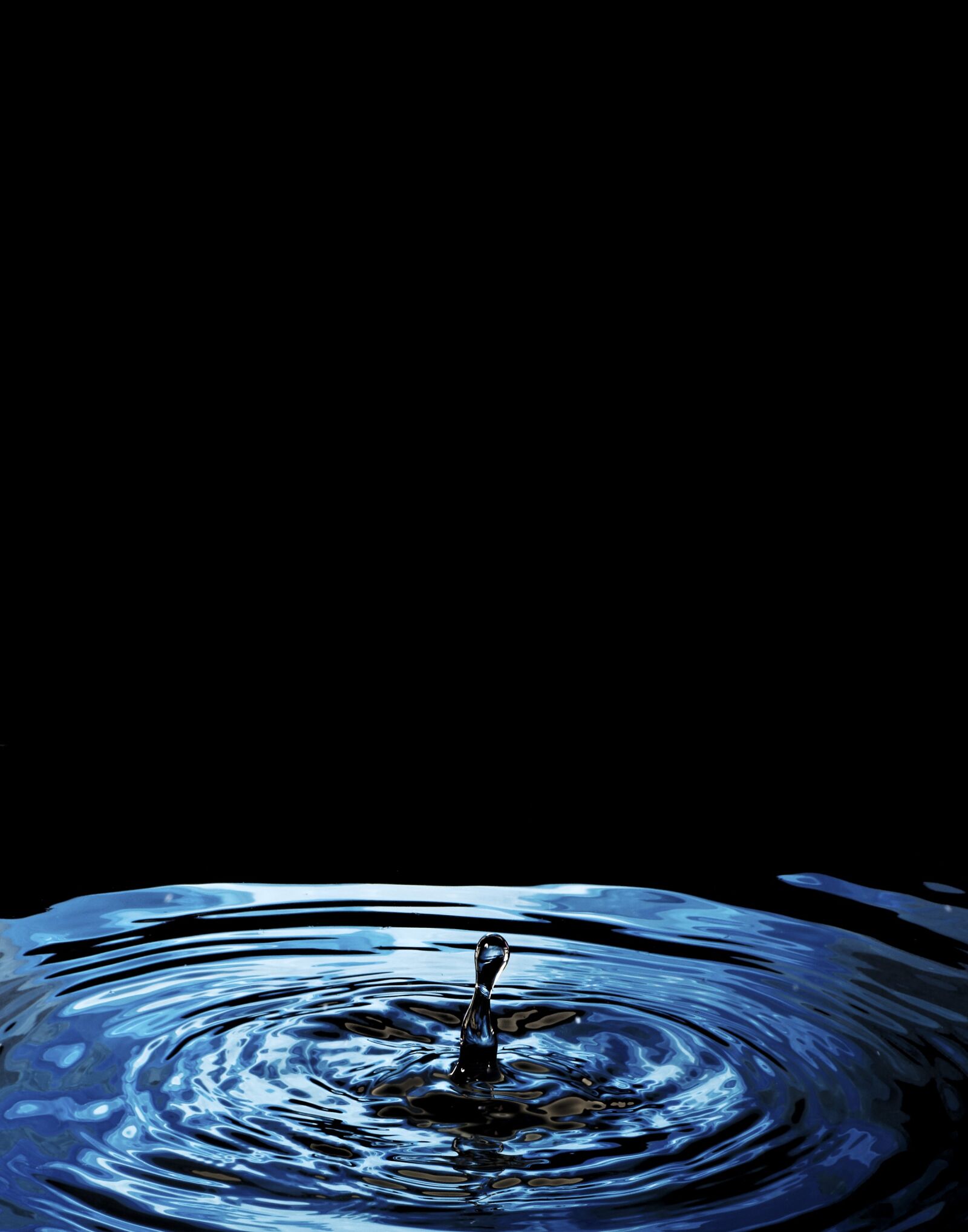 Nikon D5000 sample photo. Drop, splash, wet photography