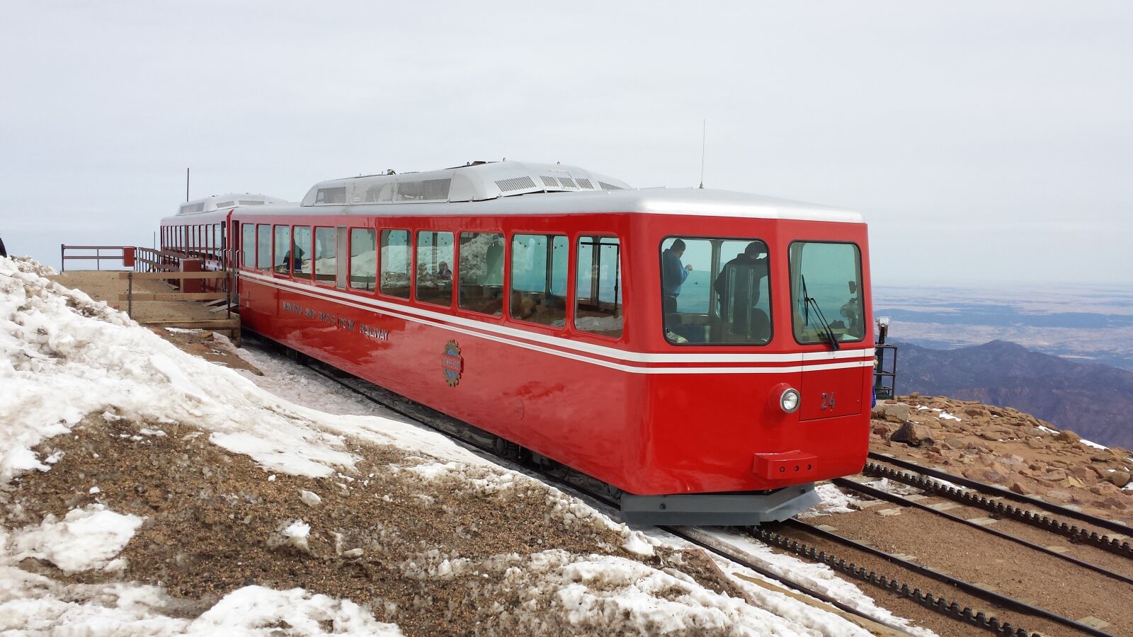 Samsung Galaxy S4 sample photo. Cog railway, pike's peak photography