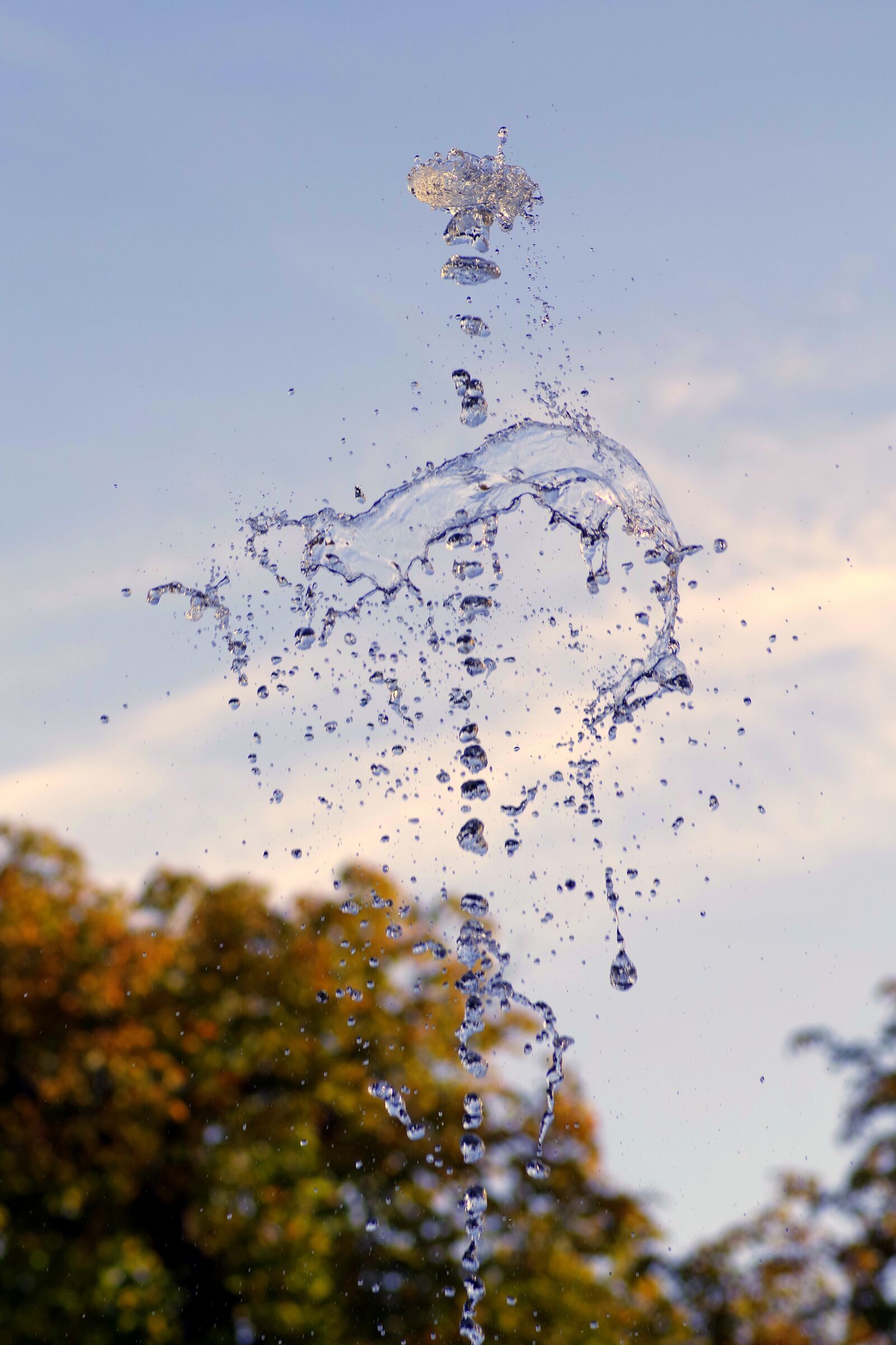 Pentax K-S2 sample photo. Fountain, stream of water photography