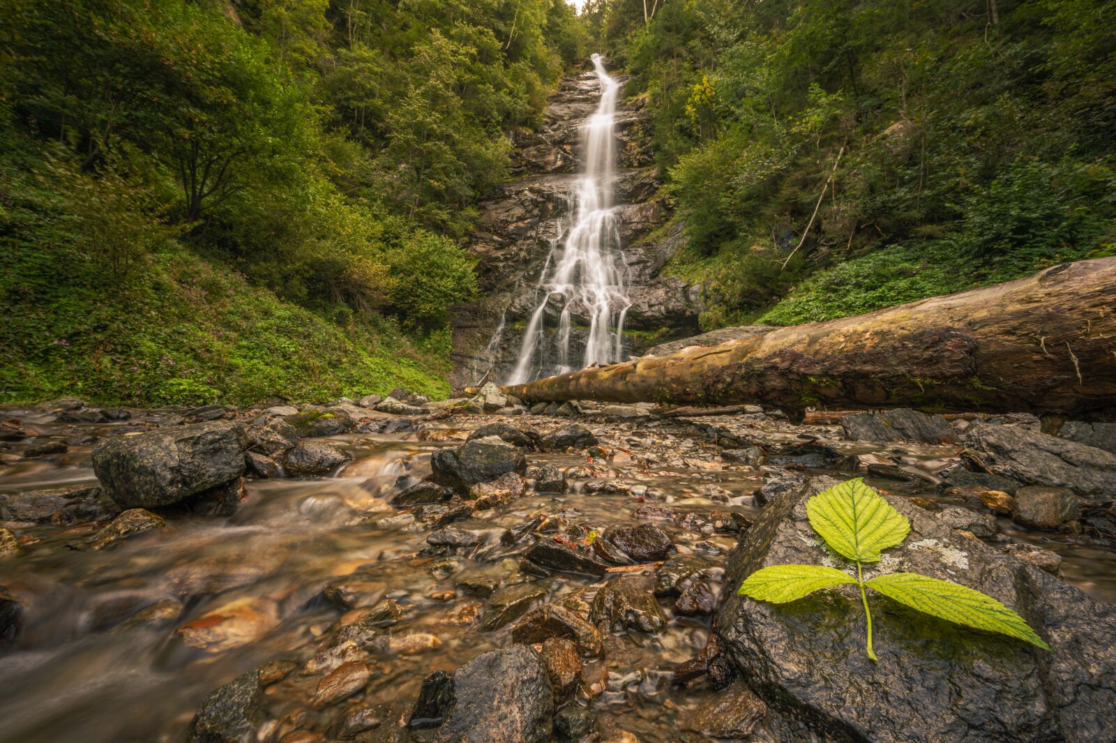 Nikon Nikkor Z 14-30mm F4 S sample photo. Veil waterfall, waterfalls, rocks photography