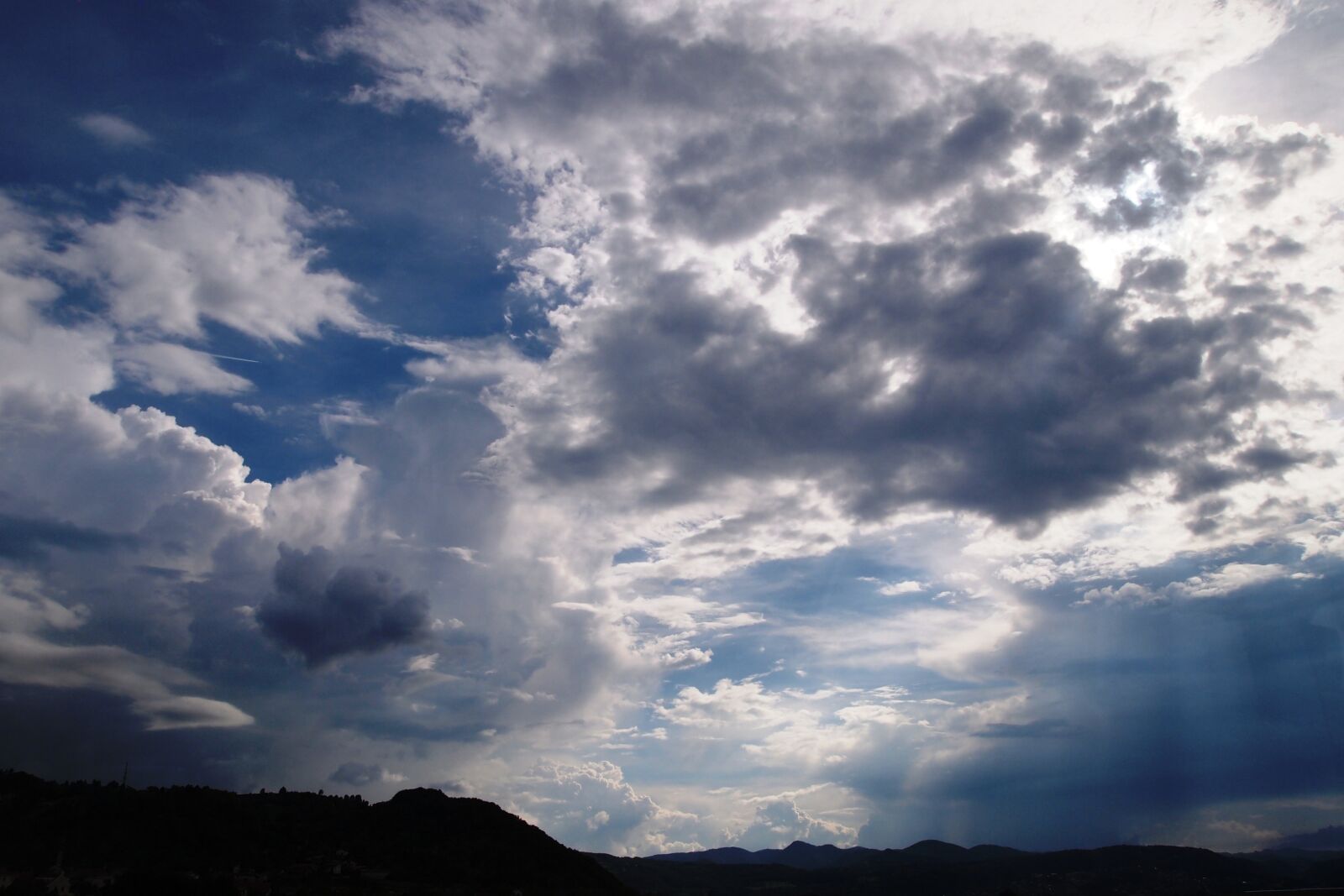 Olympus PEN E-PL1 sample photo. Sky, clouds, cumulus photography