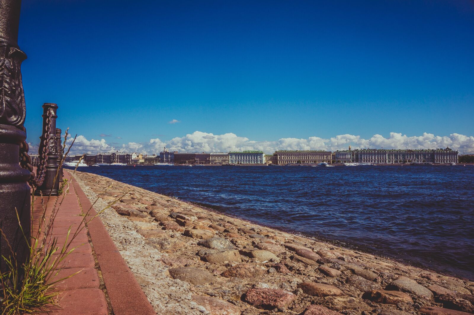 Sony Alpha a5000 (ILCE 5000) sample photo. St petersburg russia, river photography