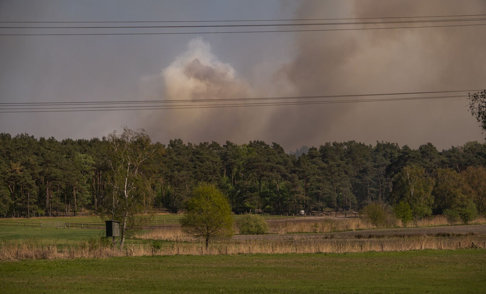 Sony Cyber-shot DSC-RX10 IV sample photo. Fire, blushelicopter, a photography
