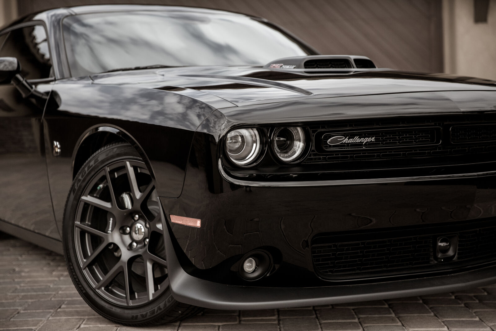 Canon EF 24-70mm F2.8L II USM sample photo. Black, dodge, challenger, hemi photography