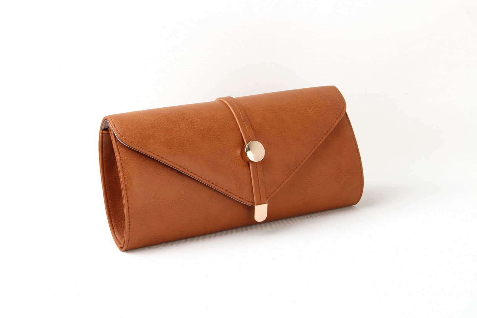 Canon EOS 600D (Rebel EOS T3i / EOS Kiss X5) sample photo. Bag, skin, model photography