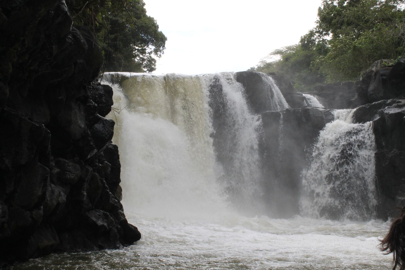 Canon EOS 1100D (EOS Rebel T3 / EOS Kiss X50) sample photo. Waterfall, river, mauritius photography