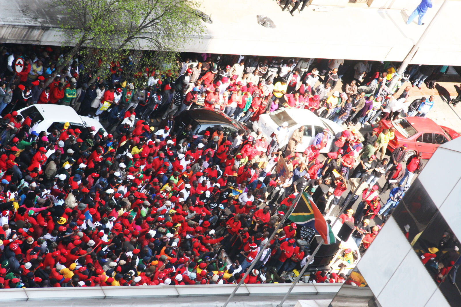 Canon EOS 20D sample photo. Crowd, south, africa photography