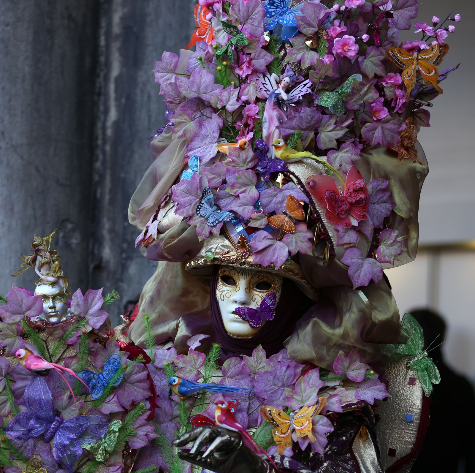 Canon EF 70-200mm F2.8L IS II USM sample photo. Venice, mask, carnival photography