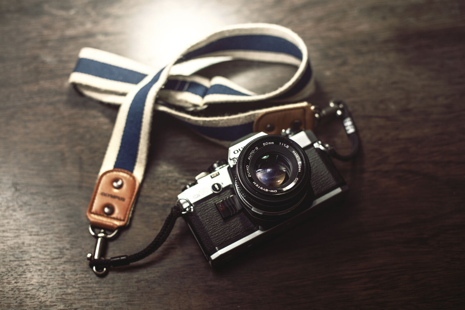 Canon EOS 5D Mark II sample photo. Camera, photography, vintage, technology photography
