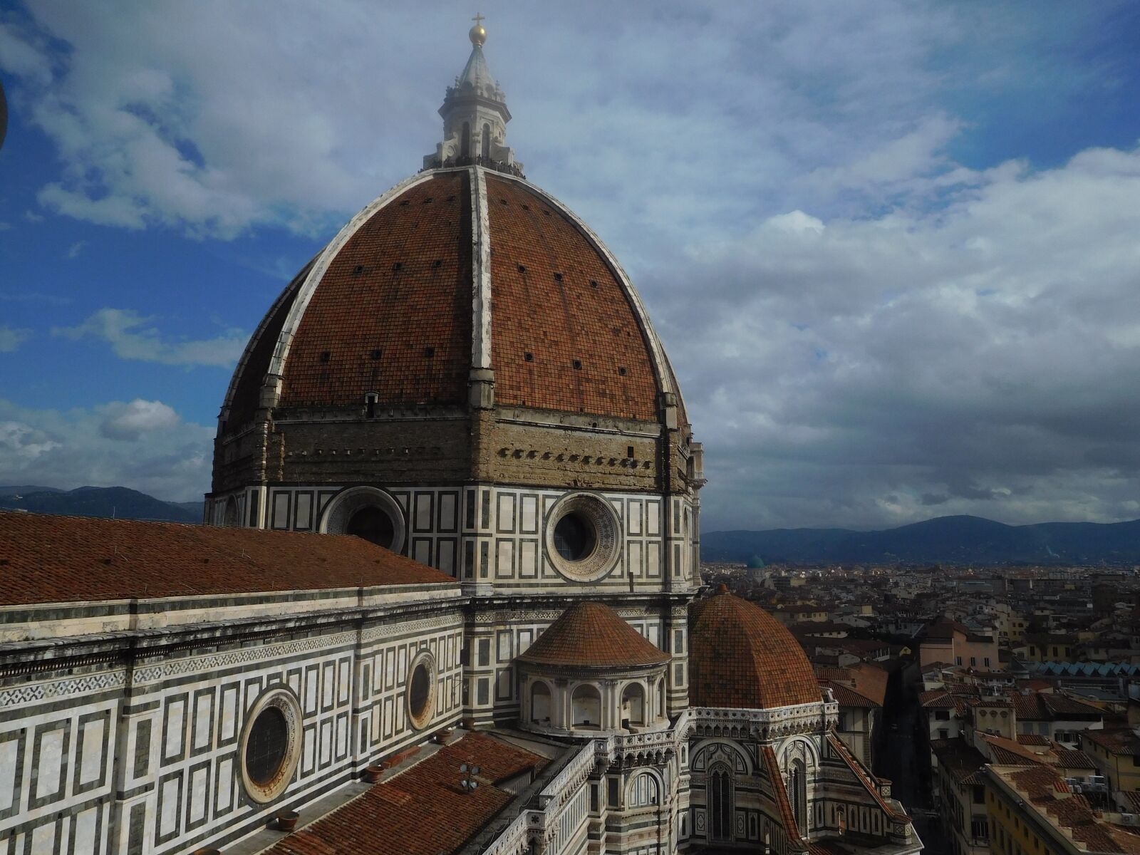 Nikon Coolpix S7000 sample photo. Florence, duomo, church photography