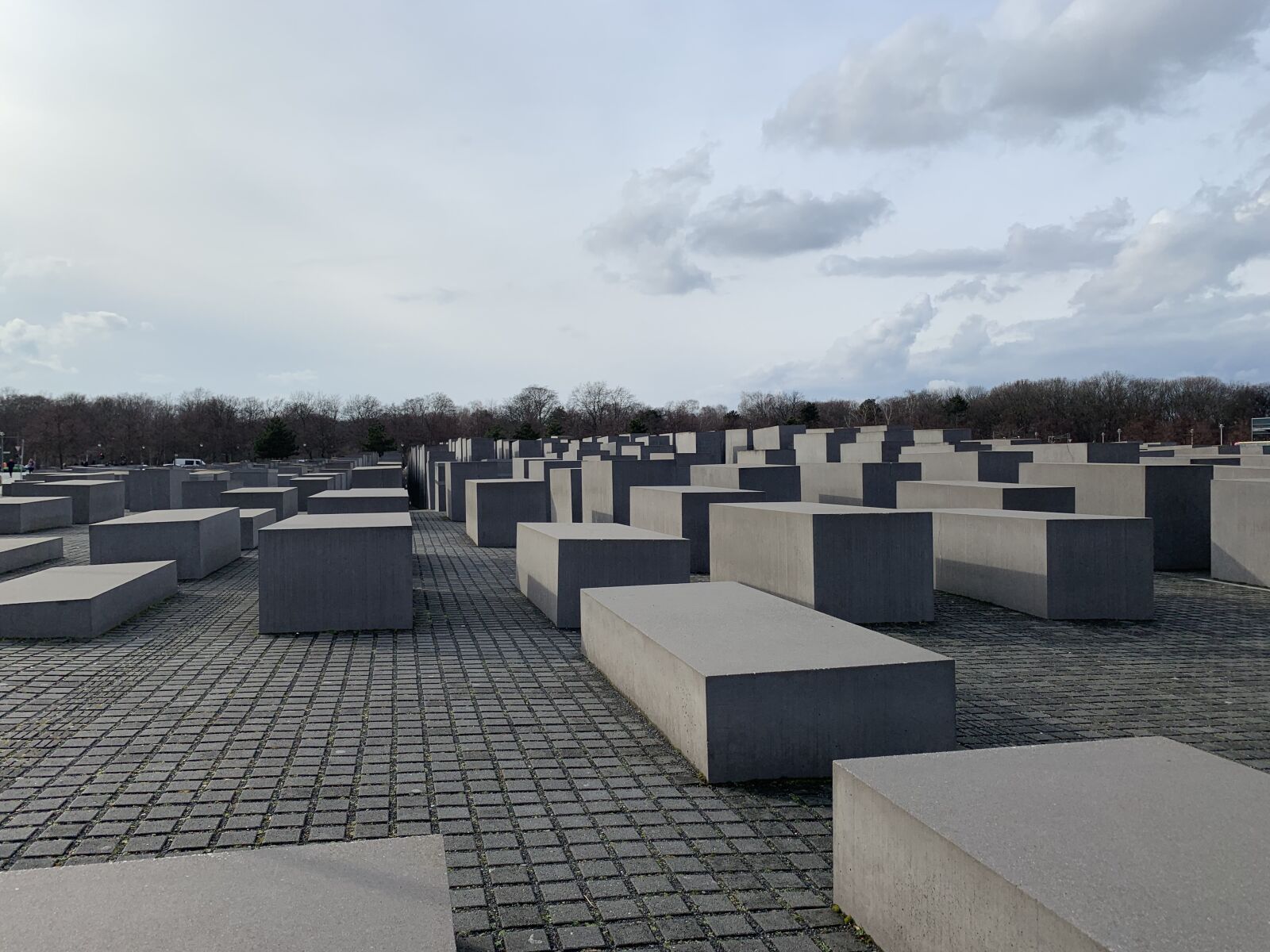 Apple iPhone XR sample photo. Monument, berlin, concrete photography
