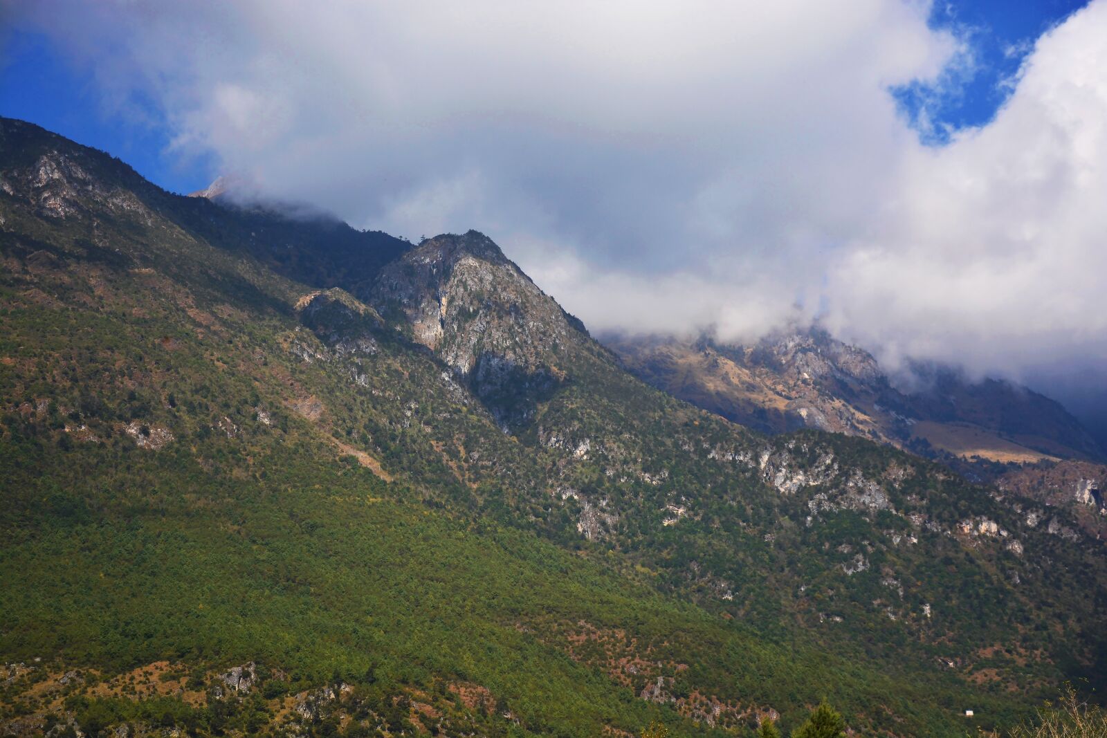 Nikon D5200 sample photo. Mountain peak, cloud, nature photography