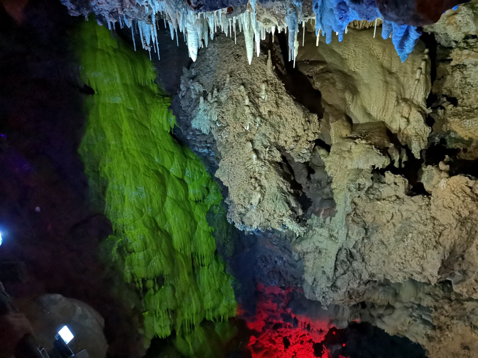HUAWEI P20 sample photo. Cave, cold, cool photography