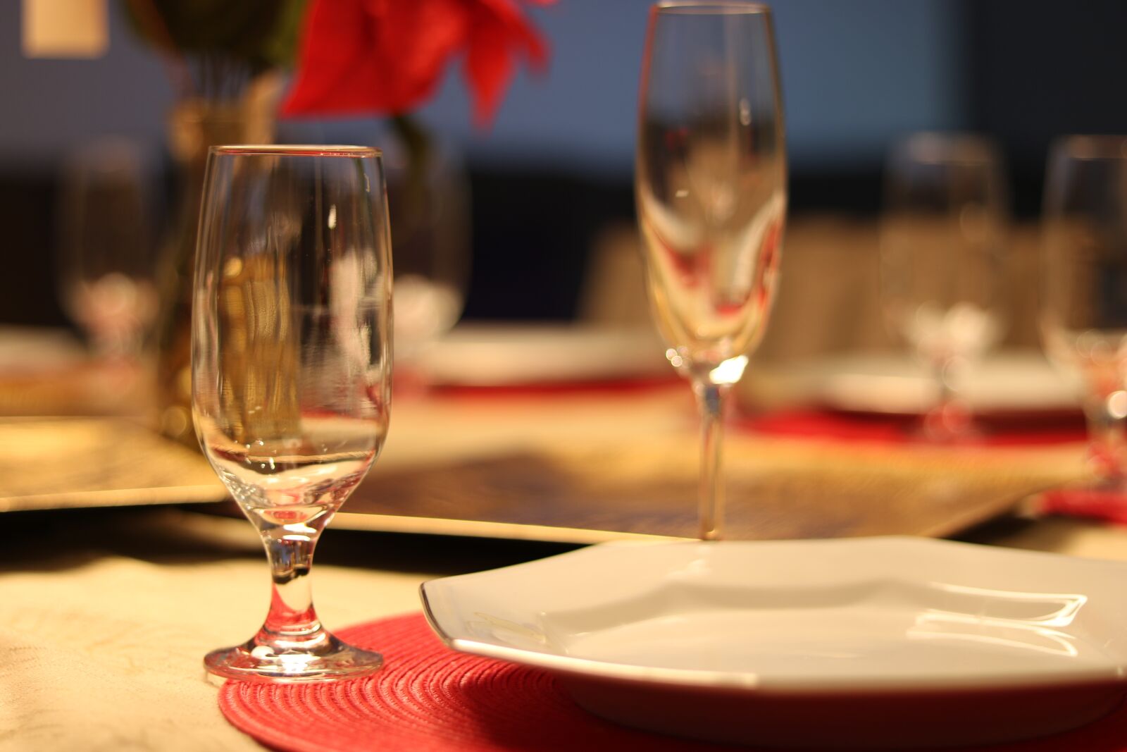 Canon EOS 750D (EOS Rebel T6i / EOS Kiss X8i) sample photo. Champagne, new year, new photography