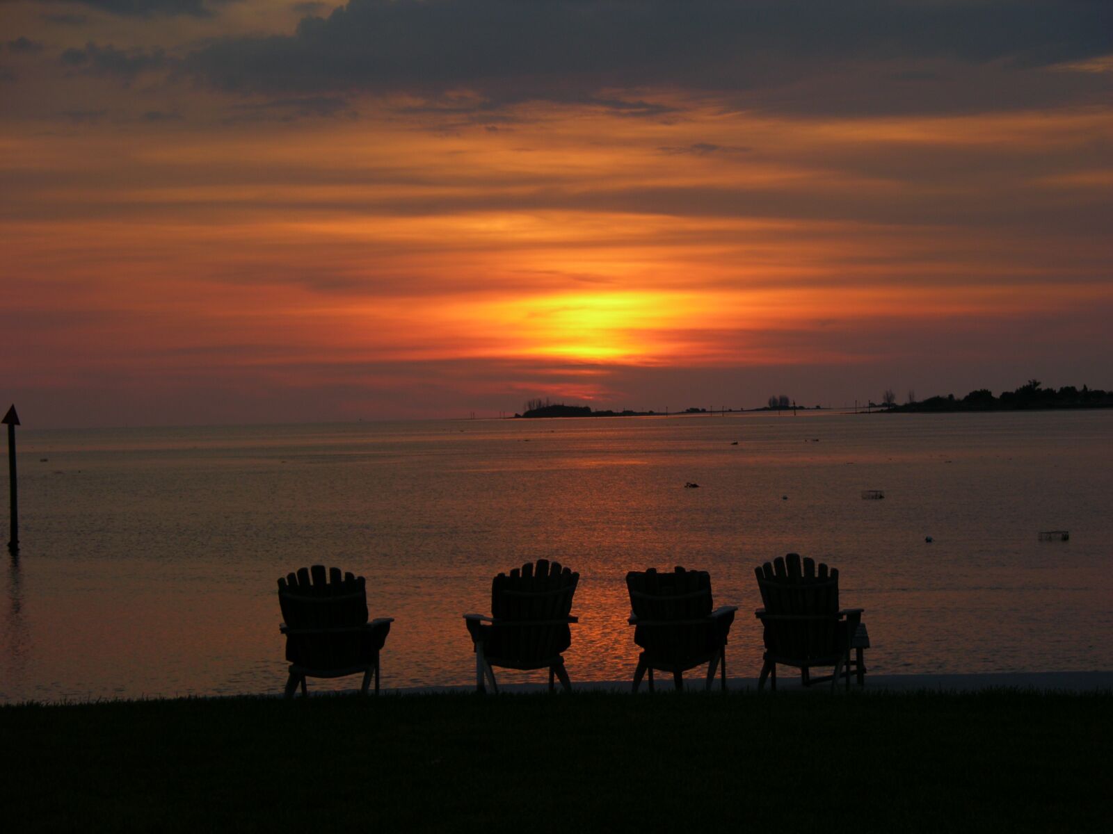 Nikon E8700 sample photo. Sunset, sea, sky photography