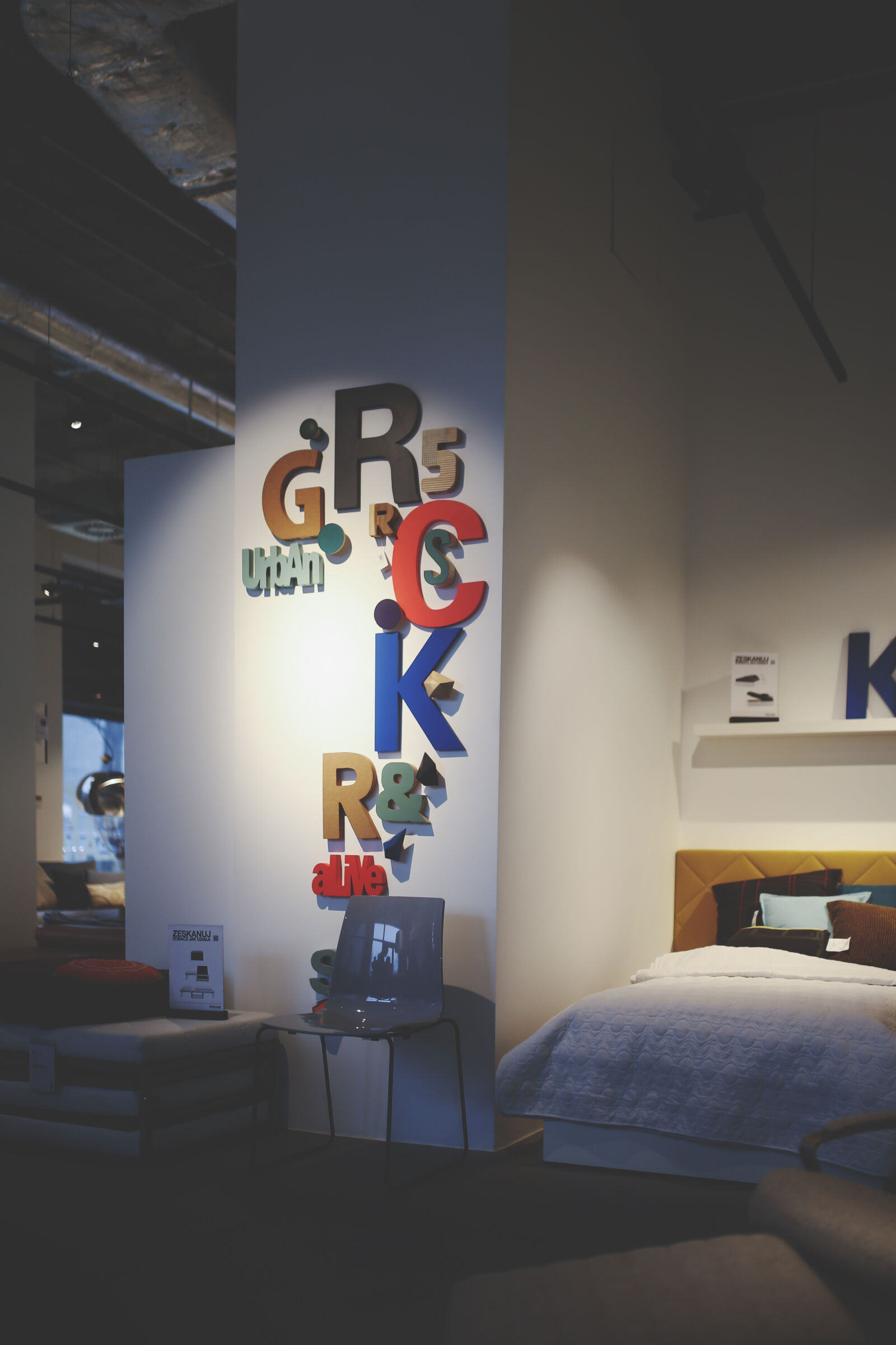 Sigma 35mm F1.4 DG HSM Art sample photo. Words, on, the, wall photography