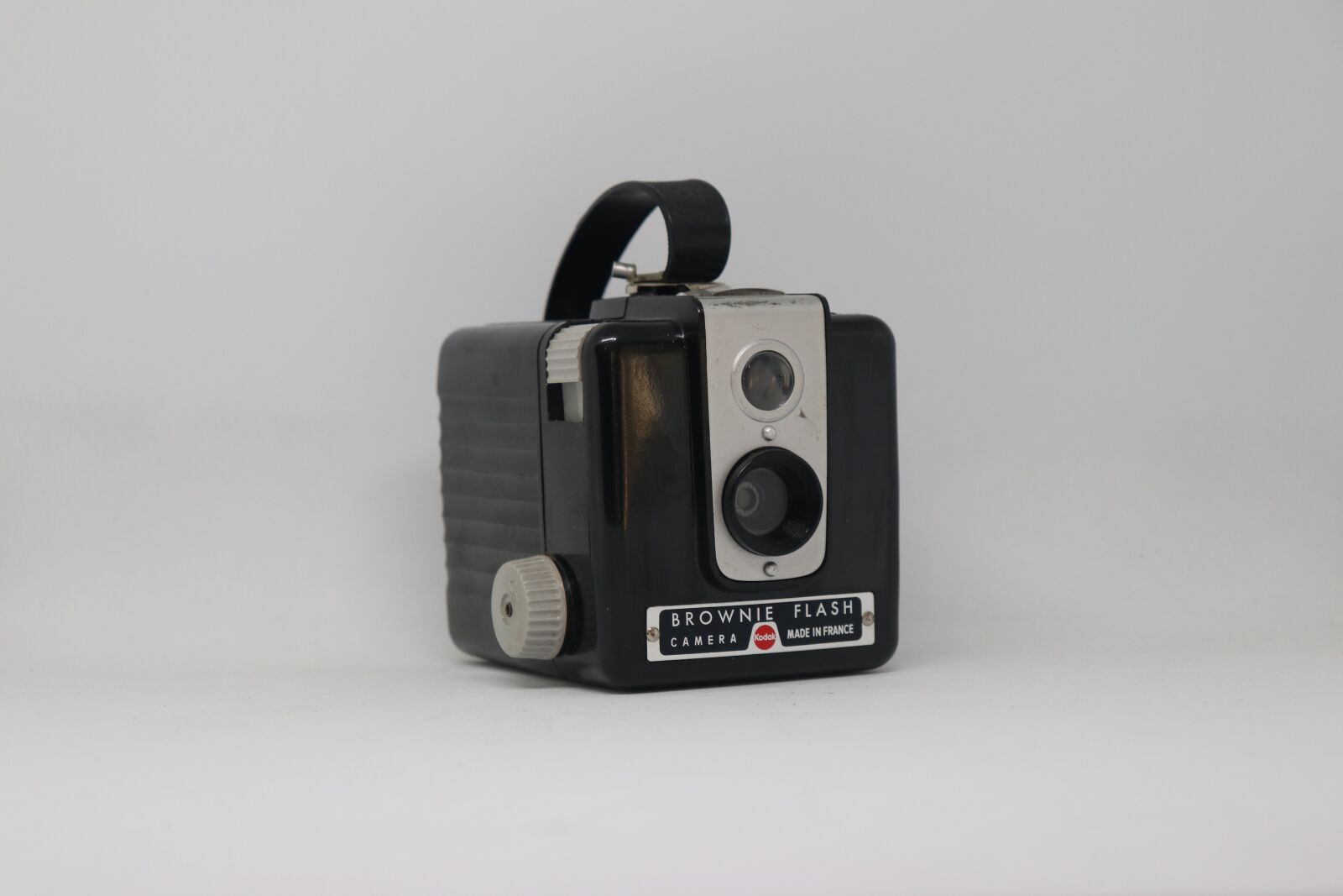 Canon EOS 80D sample photo. Kodak brownie with flash photography