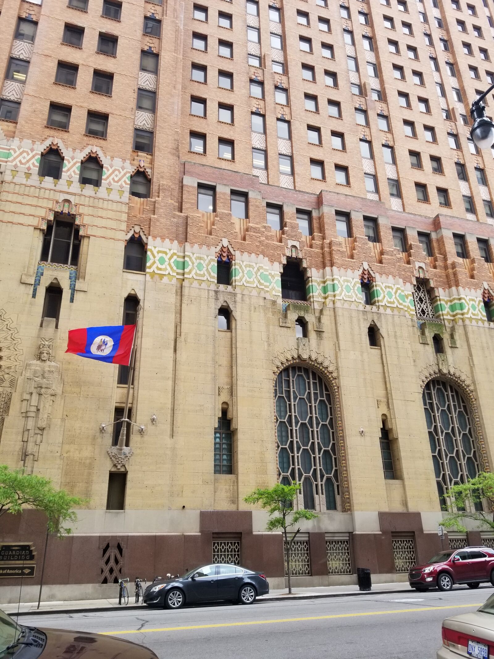 Samsung Galaxy S8 sample photo. Guardian, building photography