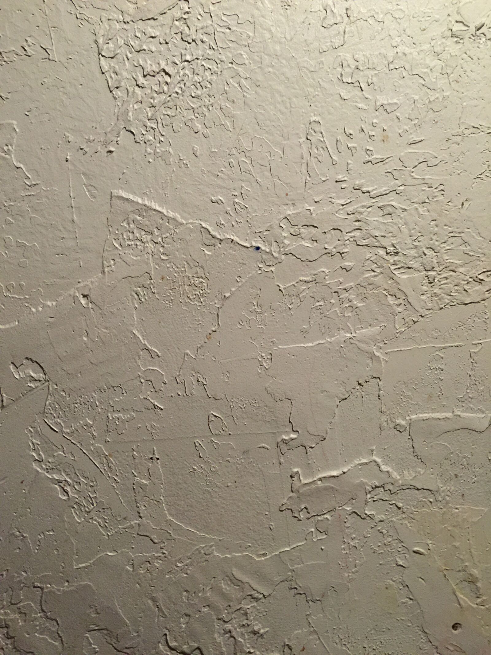 iPhone 6 Plus back camera 4.15mm f/2.2 sample photo. Stucco, wall, building photography
