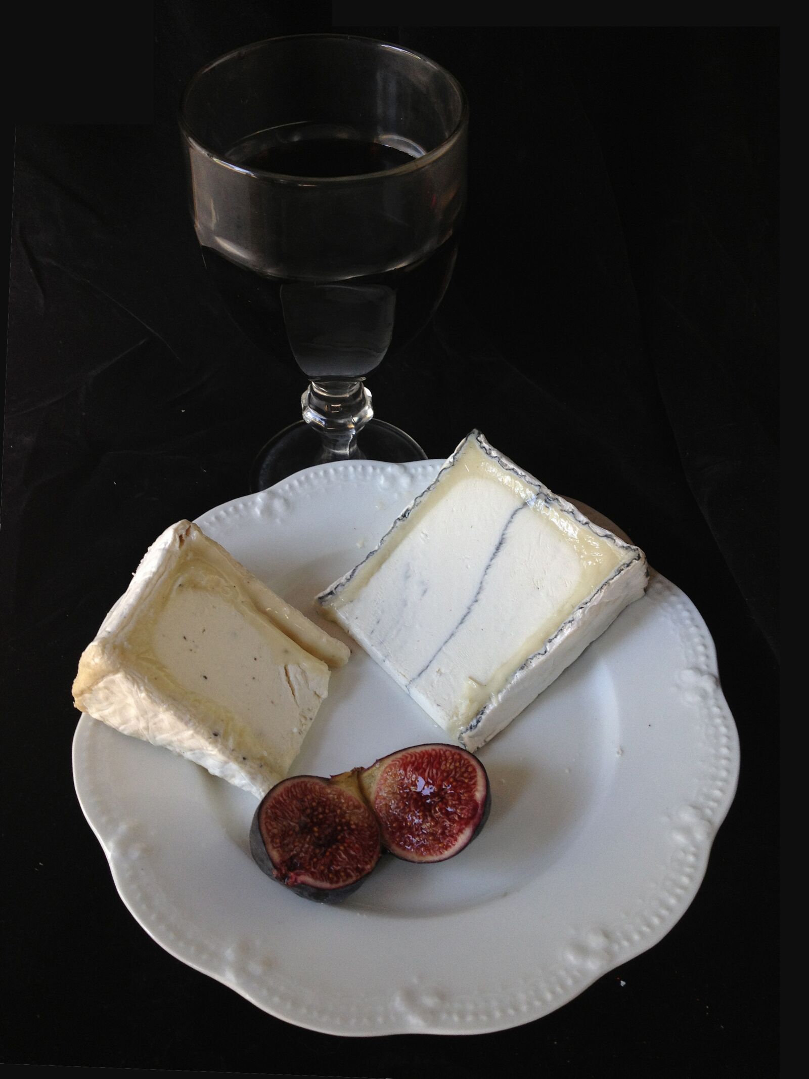 Apple iPhone 4S sample photo. Wine, cheese, figs photography