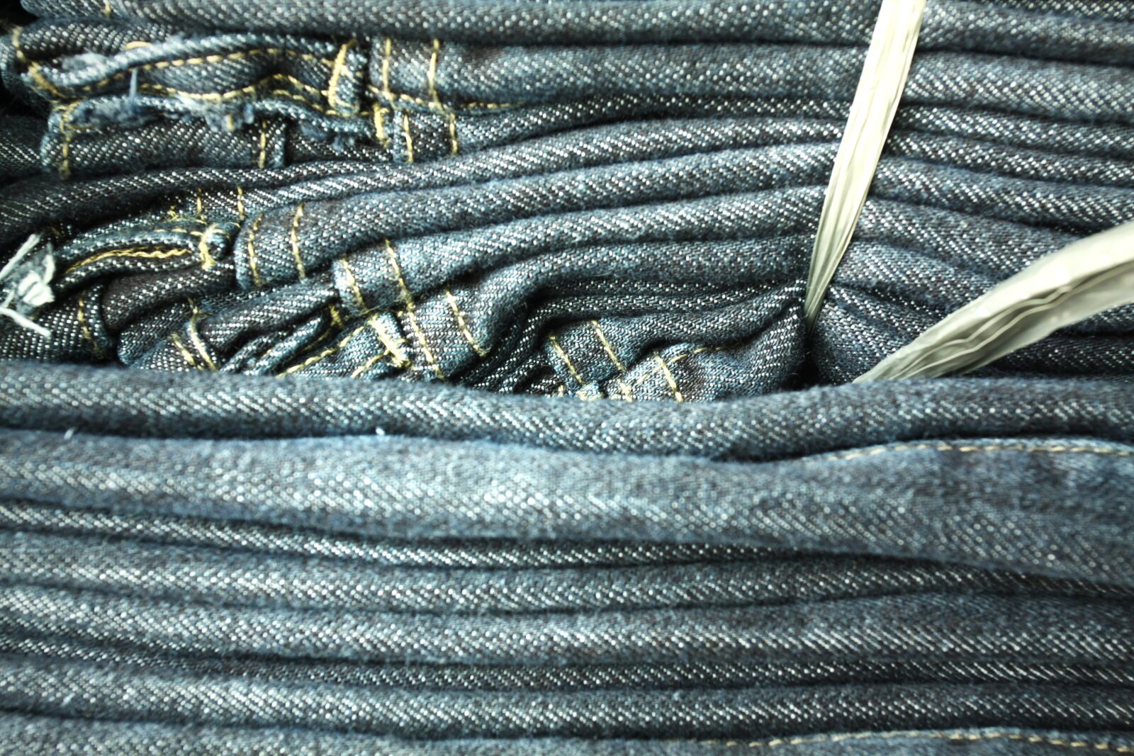Canon EOS 50D sample photo. Jeans, denim, fabric photography
