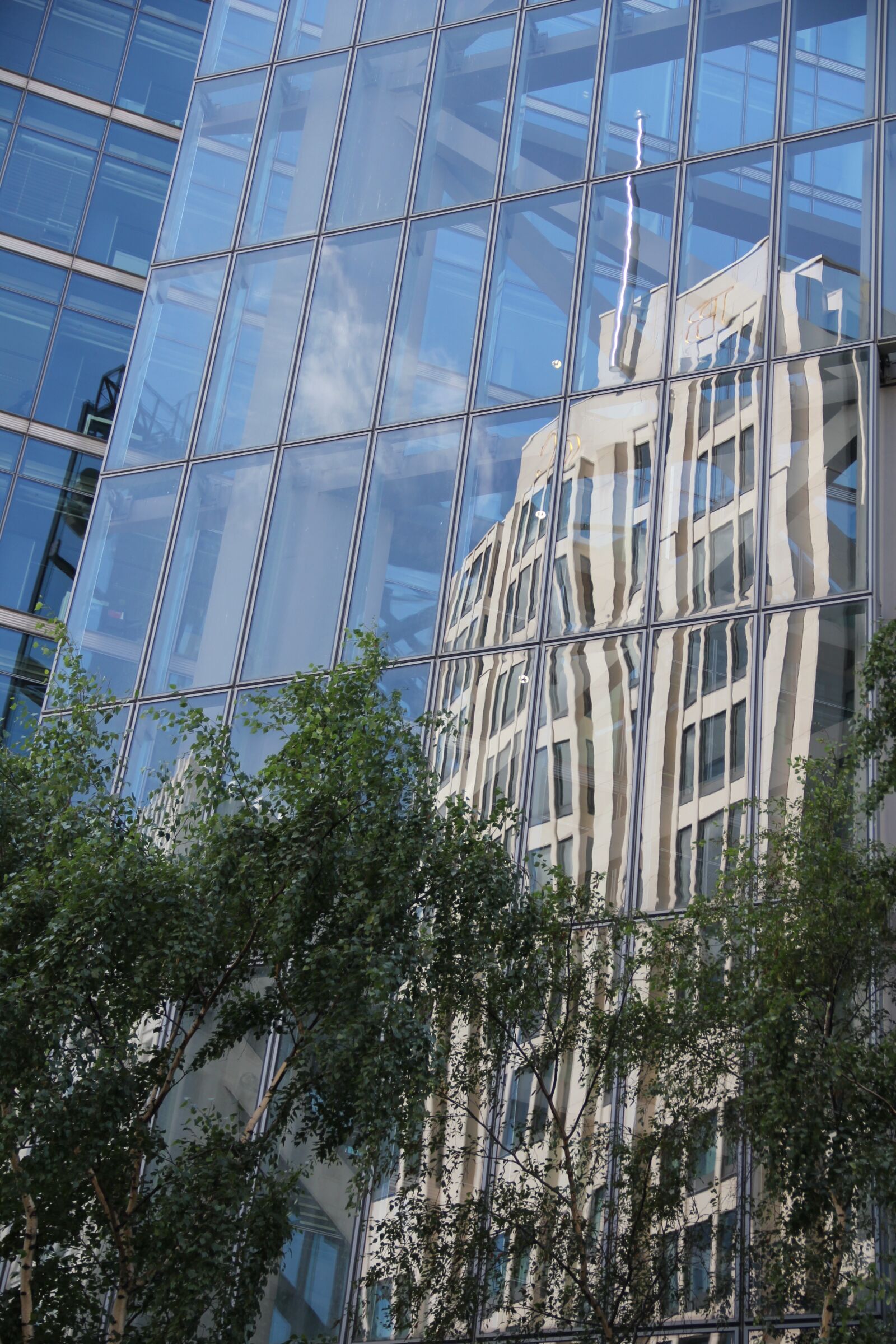 Canon EOS 550D (EOS Rebel T2i / EOS Kiss X4) sample photo. Reflect, building, architecture photography