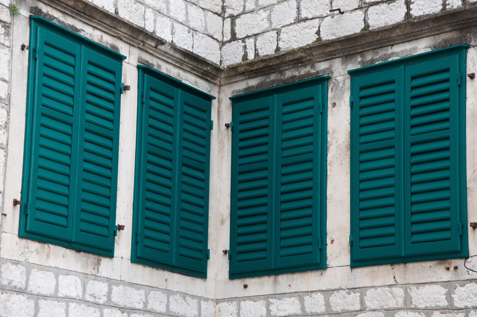 Nikon D90 sample photo. Windows, of, building photography