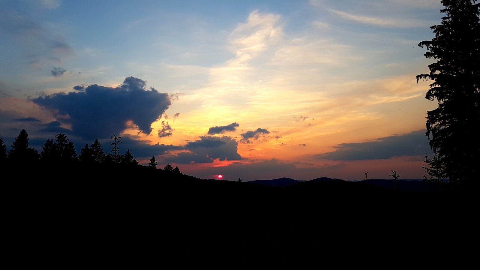 Samsung Galaxy S7 sample photo. Sauerland, clouds, sunset photography