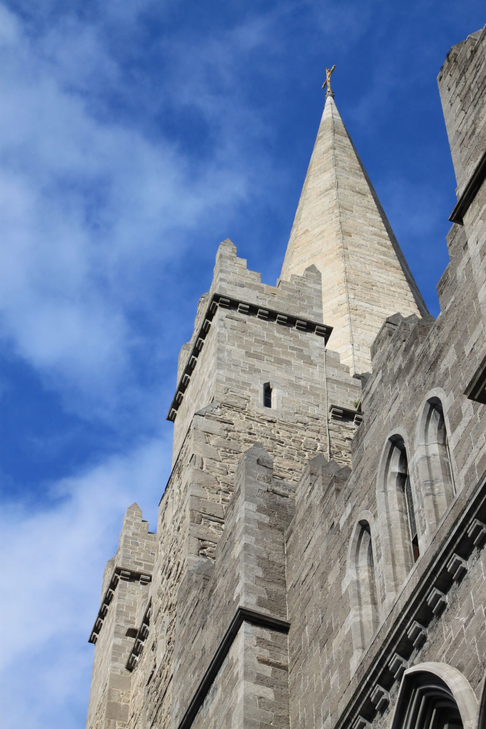 Canon EOS 500D (EOS Rebel T1i / EOS Kiss X3) sample photo. Dublin castle, ireland, castle photography