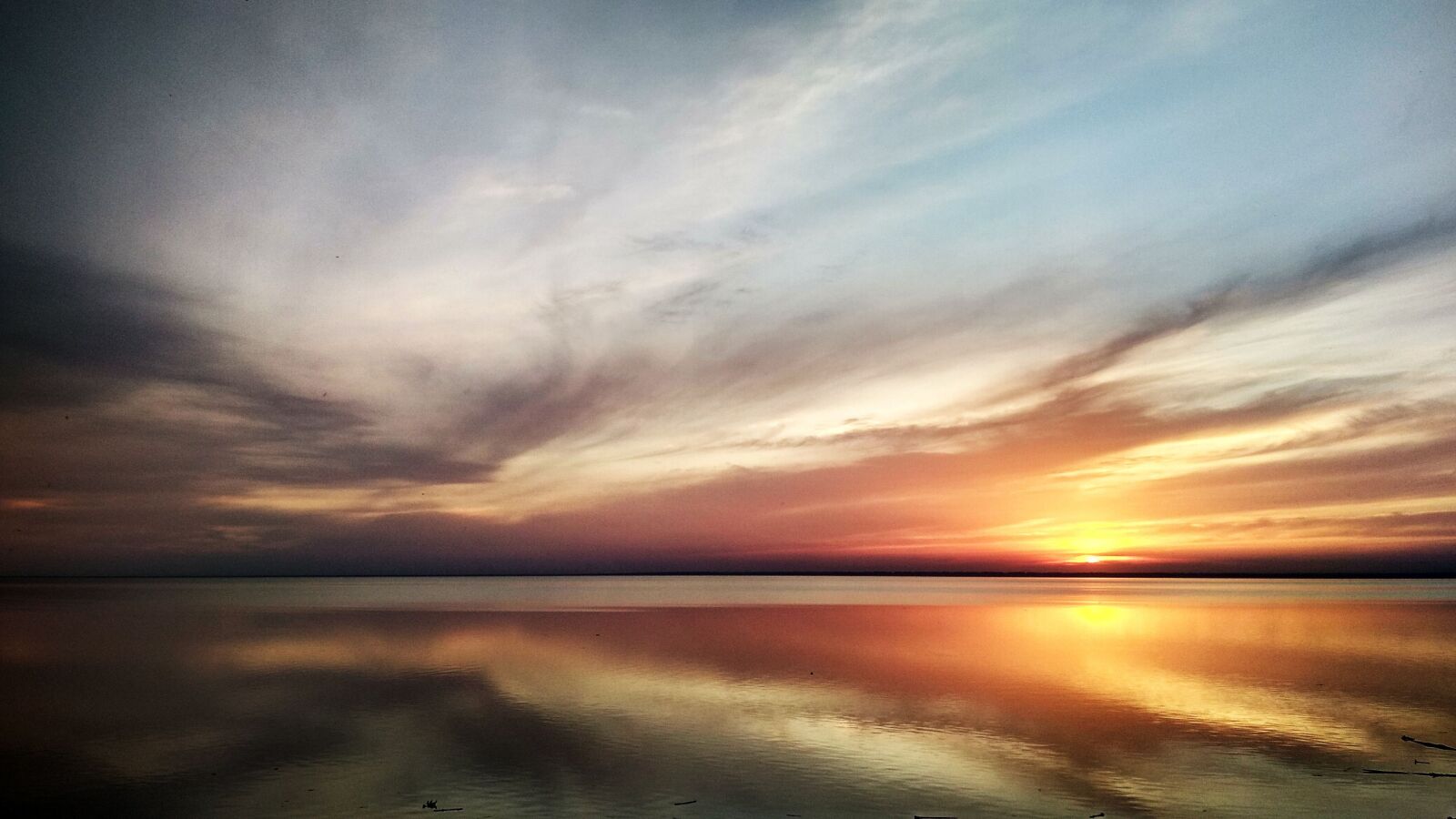 Xiaomi Redmi 4X sample photo. Sun, mirror, sky photography