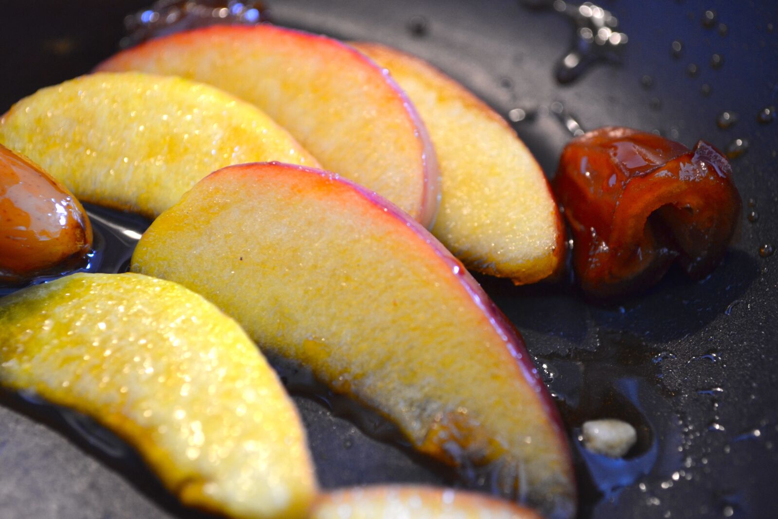 Nikon D3100 sample photo. Peach, cook, fry photography